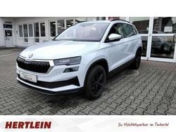 Weiss Gebraucht 2024 Skoda Karoq Selection SUV | 29.990 € (Guter Preis)