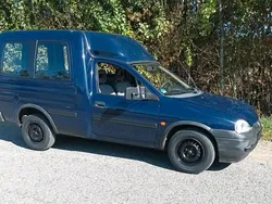 Blau Gebraucht 1999 Opel Combo Van / Kleinbus | 2.499 €