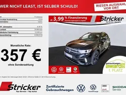 Deep black perleffekt Gebraucht 2024 VW T-Roc Beats SUV | 38.949 € (Fairer Preis)