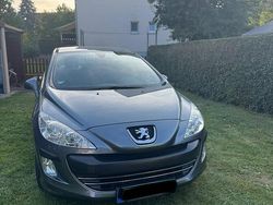Grau Gebraucht 2009 Peugeot 308 Filou Limousine | 4.999 € (Teuer)