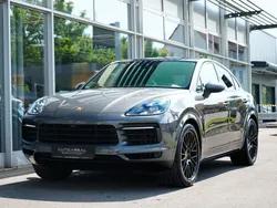 Grau Gebraucht 2019 Porsche Cayenne S Platinum Edition SUV | 72.990 € (Teuer)
