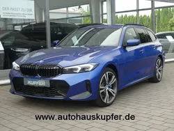 Blau Gebraucht 2024 BMW 330e Performance Limousine | 45.250 € (Fairer Preis)