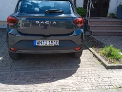 Schwarz Gebraucht 2023 Dacia Sandero Expression Kleinwagen | 15.500 € (Guter Preis)