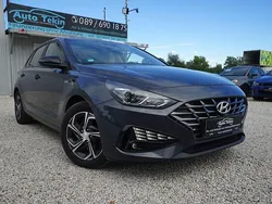 Grau Gebraucht 2021 Hyundai i30 Intro Edition Limousine | 18.950 € (Fairer Preis)