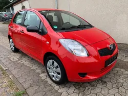 Rot Gebraucht 2008 Toyota Yaris Cool Limousine | 3.799 € (Fairer Preis)