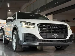 Weiß Gebraucht 2019 Audi Q2 S-Line SUV | 26.900 € (Etwas zu teuer)