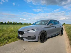 Grau Gebraucht 2021 Cupra Leon Limousine | 27.200 € (Guter Preis)