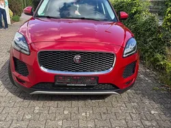 Rot Gebraucht 2019 Jaguar E-Pace SUV | 18.950 € (Etwas zu teuer)