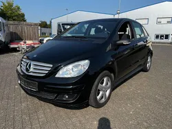 Schwarz Gebraucht 2006 Mercedes B150 Van / Kleinbus | 2.000 € (Superpreis)