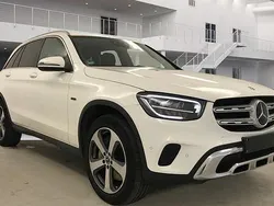 Weiß Gebraucht 2021 Mercedes GLC300e SUV | 36.500 € (Superpreis)