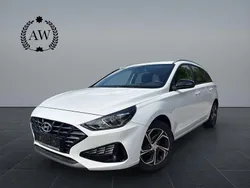 Weiß Gebraucht 2022 Hyundai i30 Edition 30 Kombi | 15.999 € (Superpreis)