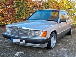 Silber Gebraucht 1992 Mercedes 190 Sportline Limousine | 6.999 €