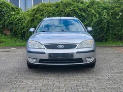 Silber Gebraucht 2005 Ford Mondeo Ghia Kombi | 2.999 € (Etwas zu teuer)