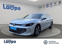 Weiss Gebraucht 2024 VW Passat Business Kombi | 33.230 € (Superpreis)