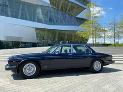 Blau Gebraucht 1991 Jaguar XJ12 Limousine | 23.000 €