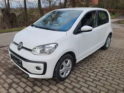 Weiß Gebraucht 2017 VW up! Move Kleinwagen | 6.238 € (Guter Preis)