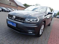 Grau Gebraucht 2018 VW Tiguan Comfortline SUV | 16.490 € (Fairer Preis)
