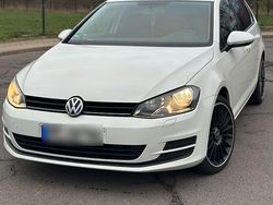 Weiß Gebraucht 2014 VW Golf VII Kombi | 5.200 € (Fairer Preis)