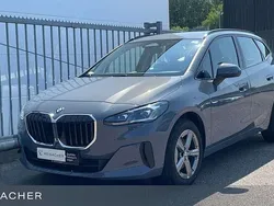 Sparkling kupfergrau metallic Gebraucht 2024 BMW 218 Van / Kleinbus | 29.249 € (Guter Preis)