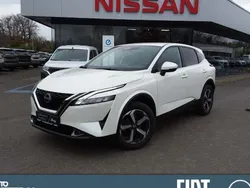 Brilliant white (m) Gebraucht 2023 Nissan Qashqai N-Connecta SUV | 28.990 € (Etwas zu teuer)