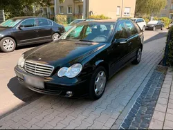 Schwarz Gebraucht 2005 Mercedes C200 Kombi | 2.500 €