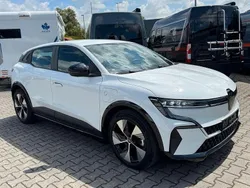 Weiß Gebraucht 2022 Renault Mégane Limousine | 20.990 € (Guter Preis)