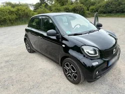 Schwarz Gebraucht 2017 Smart ForTwo Coupé Kleinwagen | 8.111 €