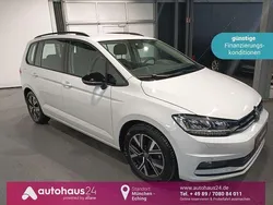 Weiß Gebraucht 2022 VW Touran Highline Van / Kleinbus | 31.490 € (Fairer Preis)