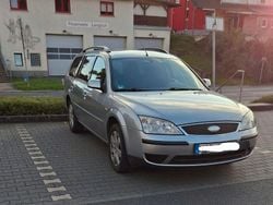 Grau Gebraucht 2004 Ford Mondeo Ambiente Kombi | 1.250 € (Fairer Preis)