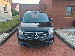 Schwarz Gebraucht 2018 Mercedes 190 Limousine | 11.000 €