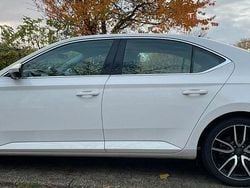 Weiß Gebraucht 2016 Skoda Superb Ambition Limousine | 15.500 € (Guter Preis)