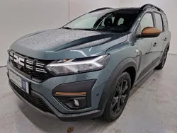 Zedergrün Neu 2025 Dacia Jogger Extreme Van / Kleinbus | 28.139 € (Etwas zu teuer)