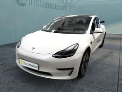 Weiß Gebraucht 2023 Tesla Model 3 Long Range Limousine | 35.070 € (Fairer Preis)