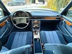 Silber Gebraucht 1981 Mercedes S280 Limousine | 11.111 €