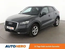 Grau Gebraucht 2017 Audi Q2 Comfort SUV | 16.050 € (Etwas zu teuer)