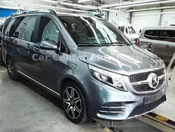 Selenitgrau Gebraucht 2019 Mercedes V220 Avantgarde Edition Van / Kleinbus | 39.999 € (Guter Preis)