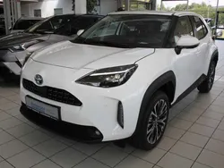 Schneeweiß Neu 2024 Toyota Yaris Cross Elegant SUV | 29.990 € (Teuer)