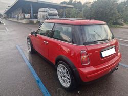 Rot Gebraucht 2003 Mini ONE Kleinwagen | 2.600 € (Fairer Preis)