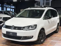 Weiß Gebraucht 2011 VW Sharan Style Van / Kleinbus | 16.999 €
