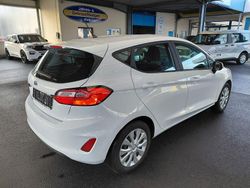 Weiß Gebraucht 2022 Ford Fiesta Cool & Connect Limousine | 13.790 € (Etwas zu teuer)