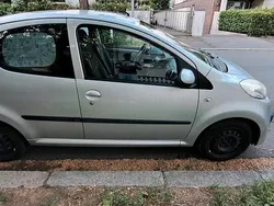Silber Gebraucht 2007 Citroën C1 Kleinwagen | 2.600 € (Fairer Preis)