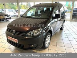 Schwarz Gebraucht 2011 VW Caddy Van / Kleinbus | 9.499 € (Fairer Preis)