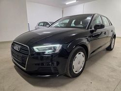 Schwarz Gebraucht 2020 Audi A3 Basis Limousine | 13.999 € (Guter Preis)