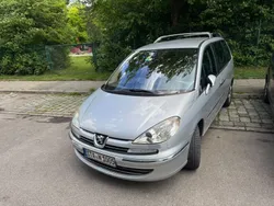 Grau Gebraucht 2008 Peugeot 807 Tendance Van / Kleinbus | 2.850 € (Teuer)