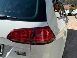 Weiß Gebraucht 2015 VW Golf VII LOUNGE Kombi | 8.400 € (Superpreis)