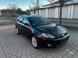 Schwarz Gebraucht 2012 VW Golf VII Kombi | 4.950 € (Guter Preis)