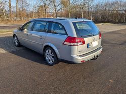 Silber Gebraucht 2007 Opel Vectra Edition+ Kombi | 1.499 € (Superpreis)