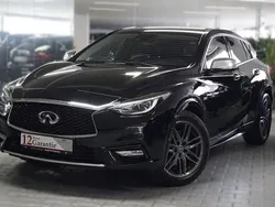 Schwarz Gebraucht 2016 Infiniti Q30 Premium Kleinwagen | 13.990 € (Fairer Preis)