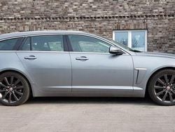Grau Gebraucht 2014 Jaguar XF Sportbrake Kombi | 9.500 € (Superpreis)