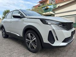 Weiß Gebraucht 2021 Peugeot 3008 Allure SUV | 16.300 € (Fairer Preis)